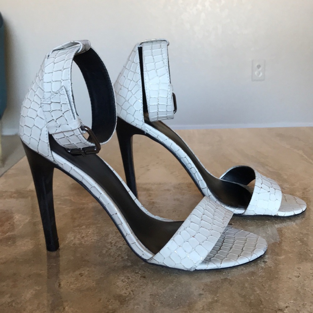 Tibi ‘Carine’ Heel